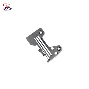 R4305-J6E-E00, R4305J6EE00 Горловая пластина, игольчатая пластина для швейной машины JUKI Overlock